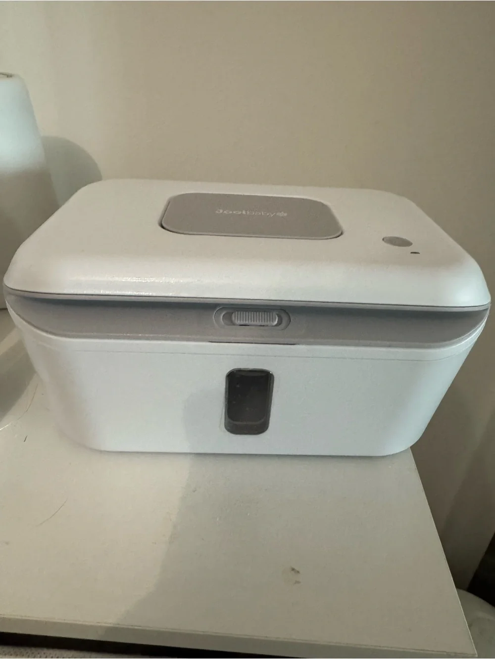 Portable White Electronic Wipe Warmer